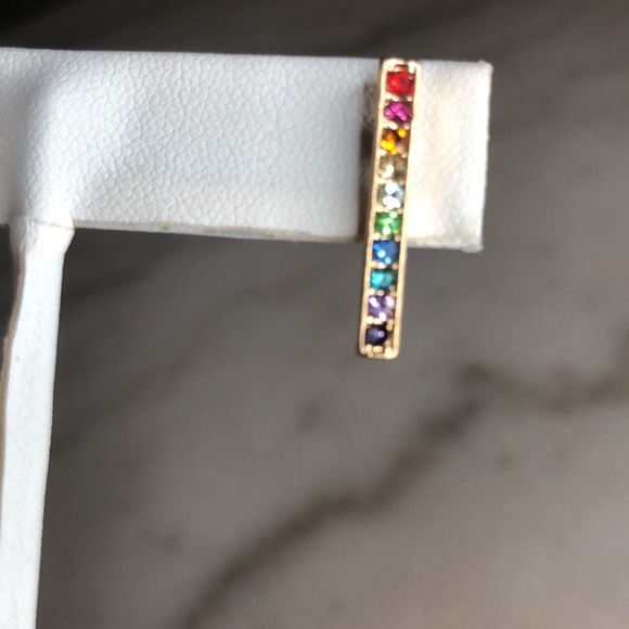 Rainbow Rhinestone bar earring's - Picture 11 of 11